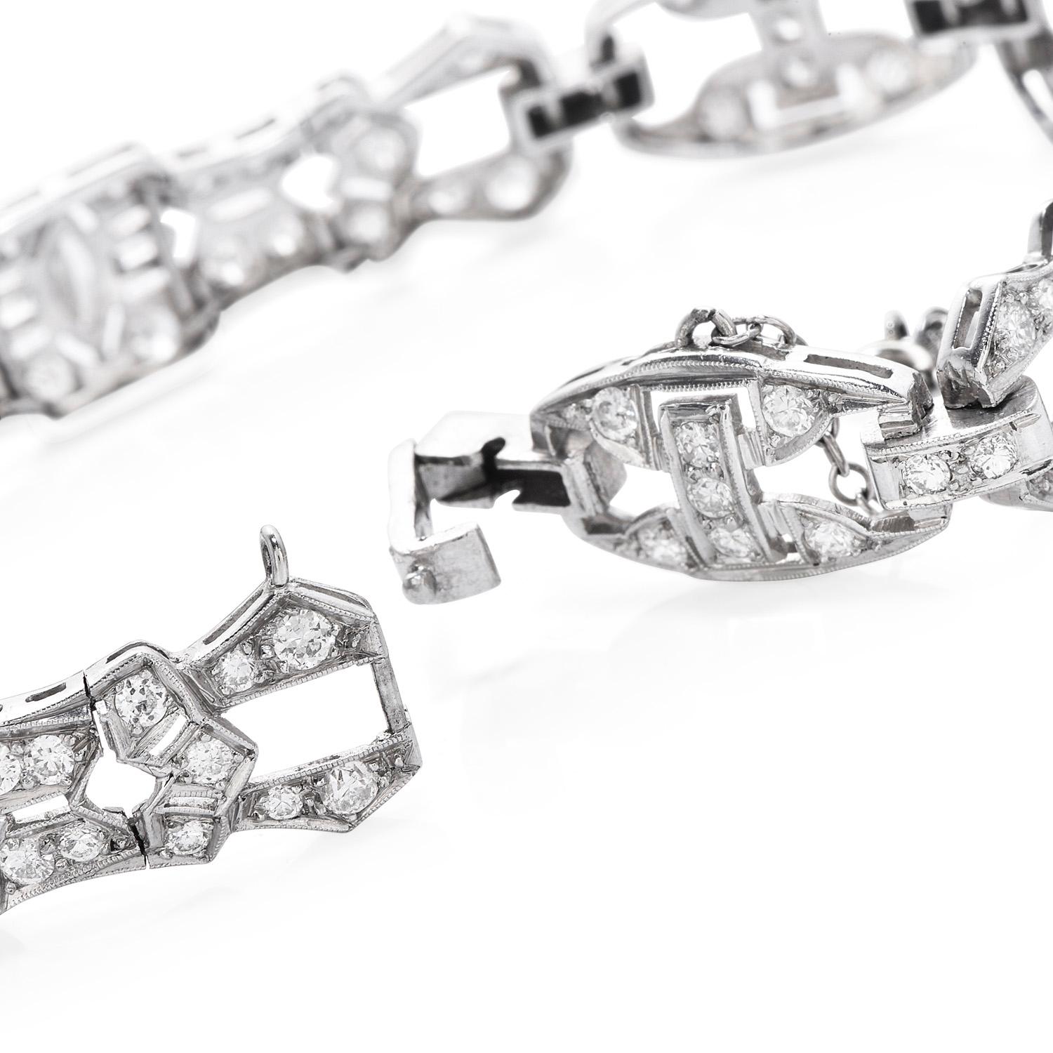 Vinatge Diamond Platinum Art Deco Link Bracelet In Excellent Condition In Miami, FL