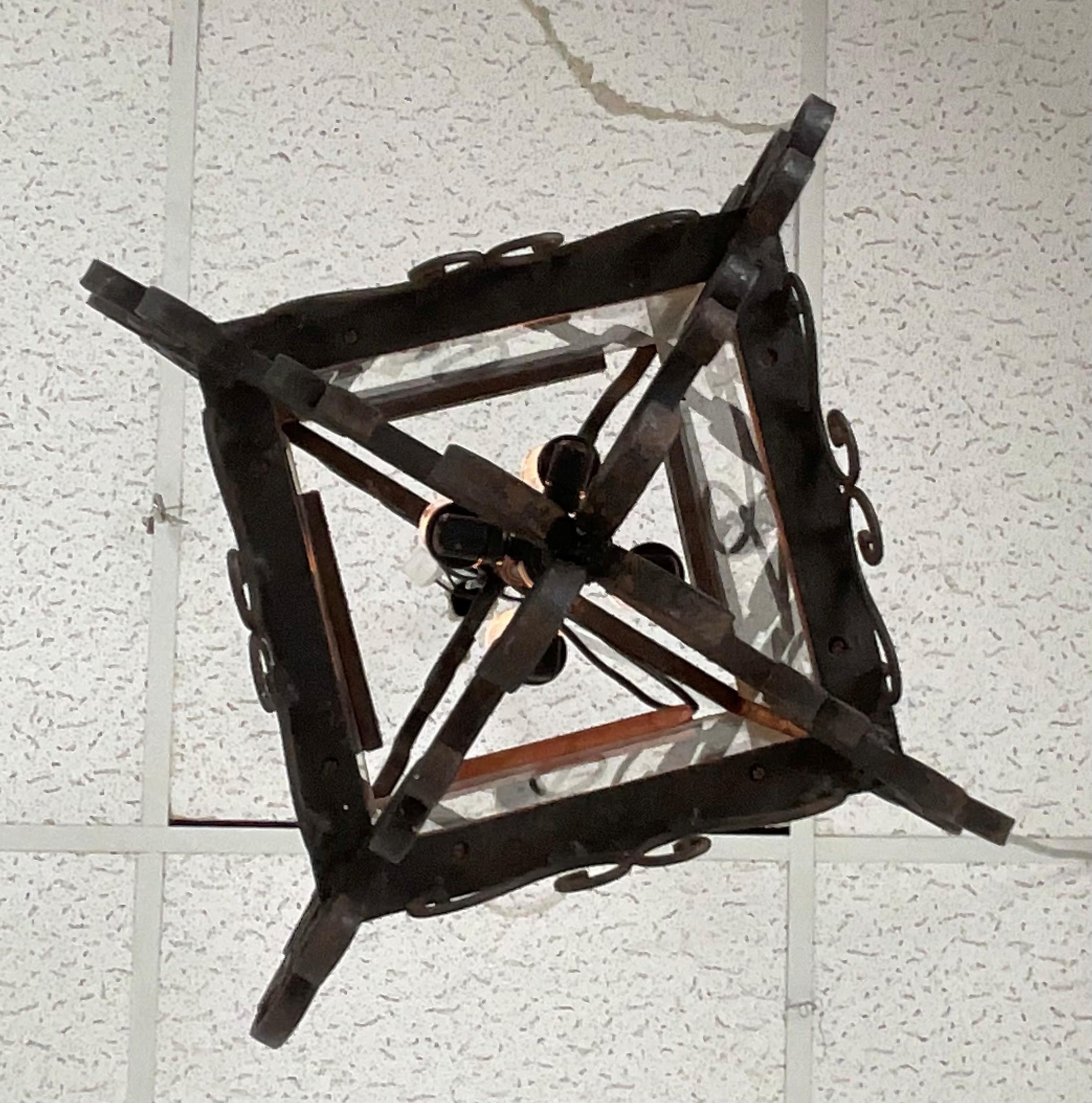 Vinatge Forged Iron Italian Lantern en vente 1