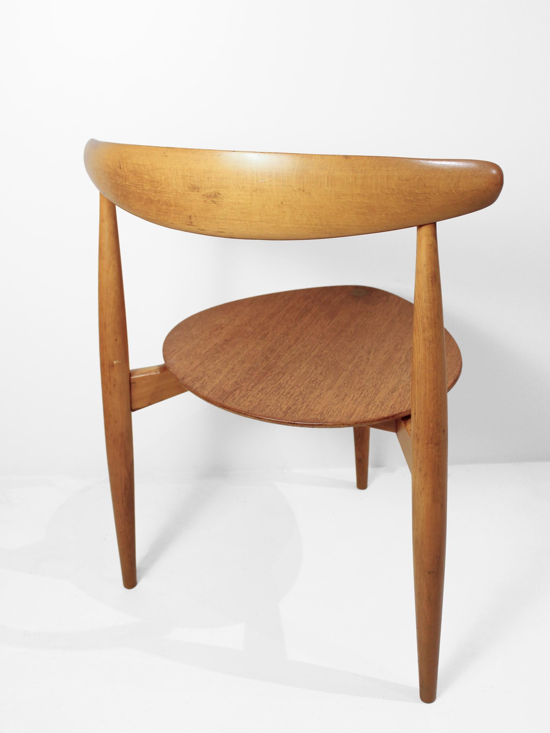 Mid-Century Modern Ensemble de salle à manger Vinatge Hans Wegner en teck avec cœur en vente