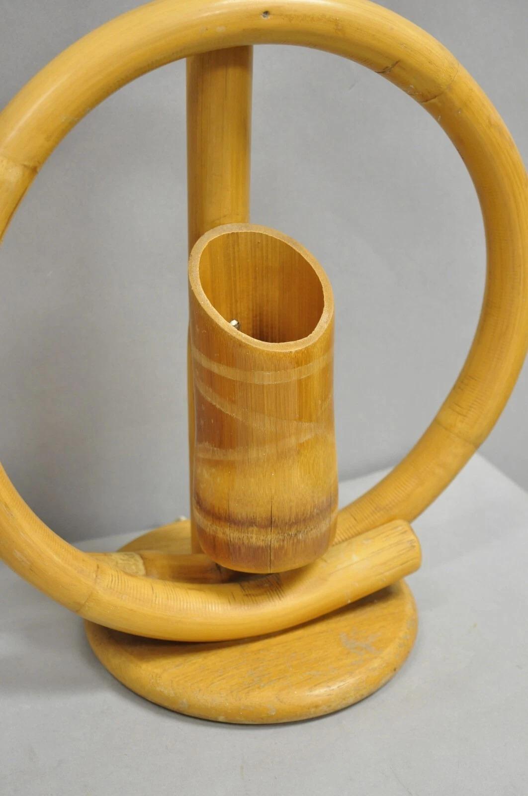 Vinatge Mid Century Modern Bentwood Bamboo Tiki Rattan Hoop Table Lamps - a Pair en venta 3