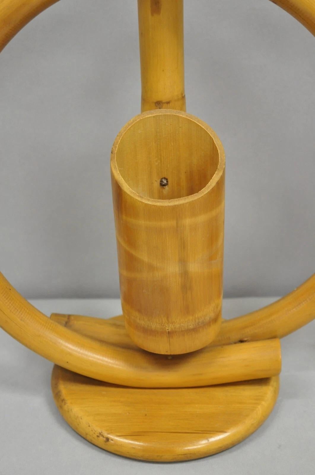 Vinatge Mid Century Modern Bentwood Bamboo Tiki Rattan Hoop Table Lamps - a Pair en venta 2
