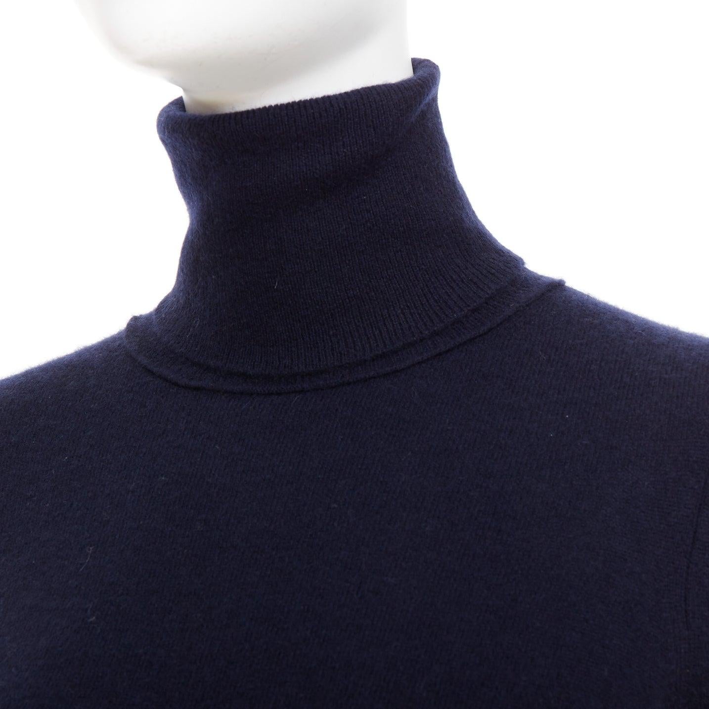 VINCE 100% Kaschmir navy langarm minimal  Rollkragenpullover XXS
Referenz: SNKO/A00557
Marke: Vince
MATERIAL: 100% Kaschmir
Farbe: Marineblau
Muster: Solide
Verschluss: Pullover
Hergestellt in: China

ZUSTAND:
Zustand: Ausgezeichnet, dieser Artikel