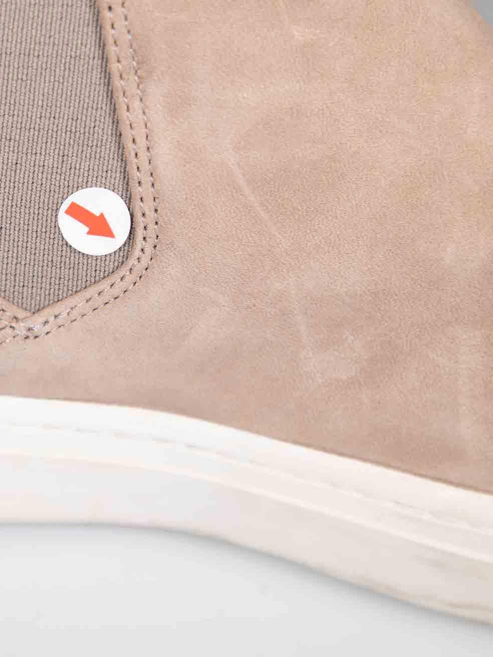 Vince Beige Suede Ankle Chelsea Boots Size IT 37.5 For Sale 1