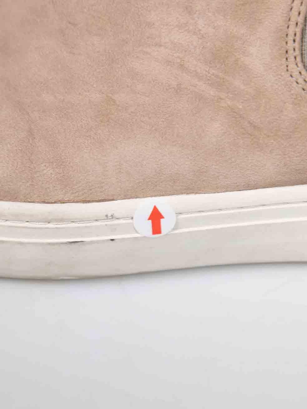 Vince Beige Suede Ankle Chelsea Boots Size IT 37.5 For Sale 5
