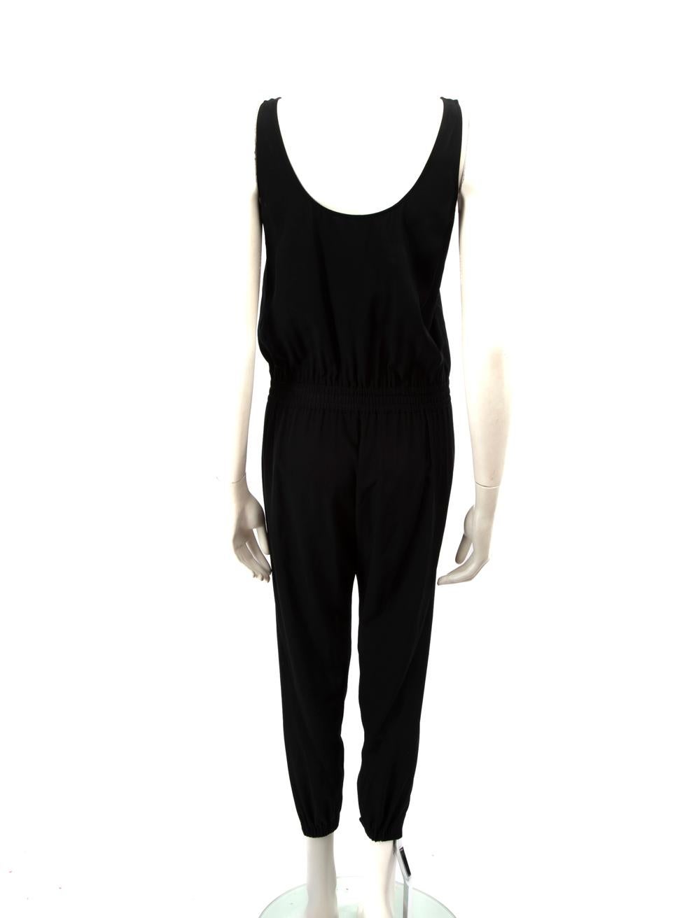 Vince Black Silk Scoop Neck Jumpsuit Size XS In Good Condition For Sale In London, GB