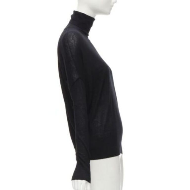 VINCE jersey negro de viscosa clásico de cuello alto y manga larga XS en Excelente estado para la venta en Hong Kong, NT