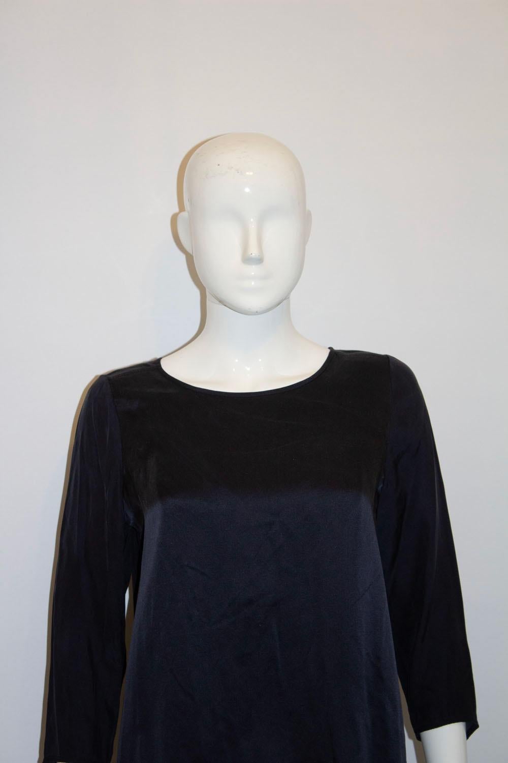 Women's or Men's Vince Blue Silk Top For Sale