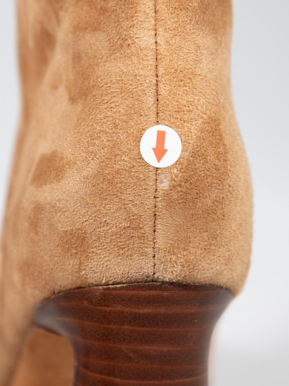 Vince Brown Suede Block Heel Boots Size US 7 en vente 1