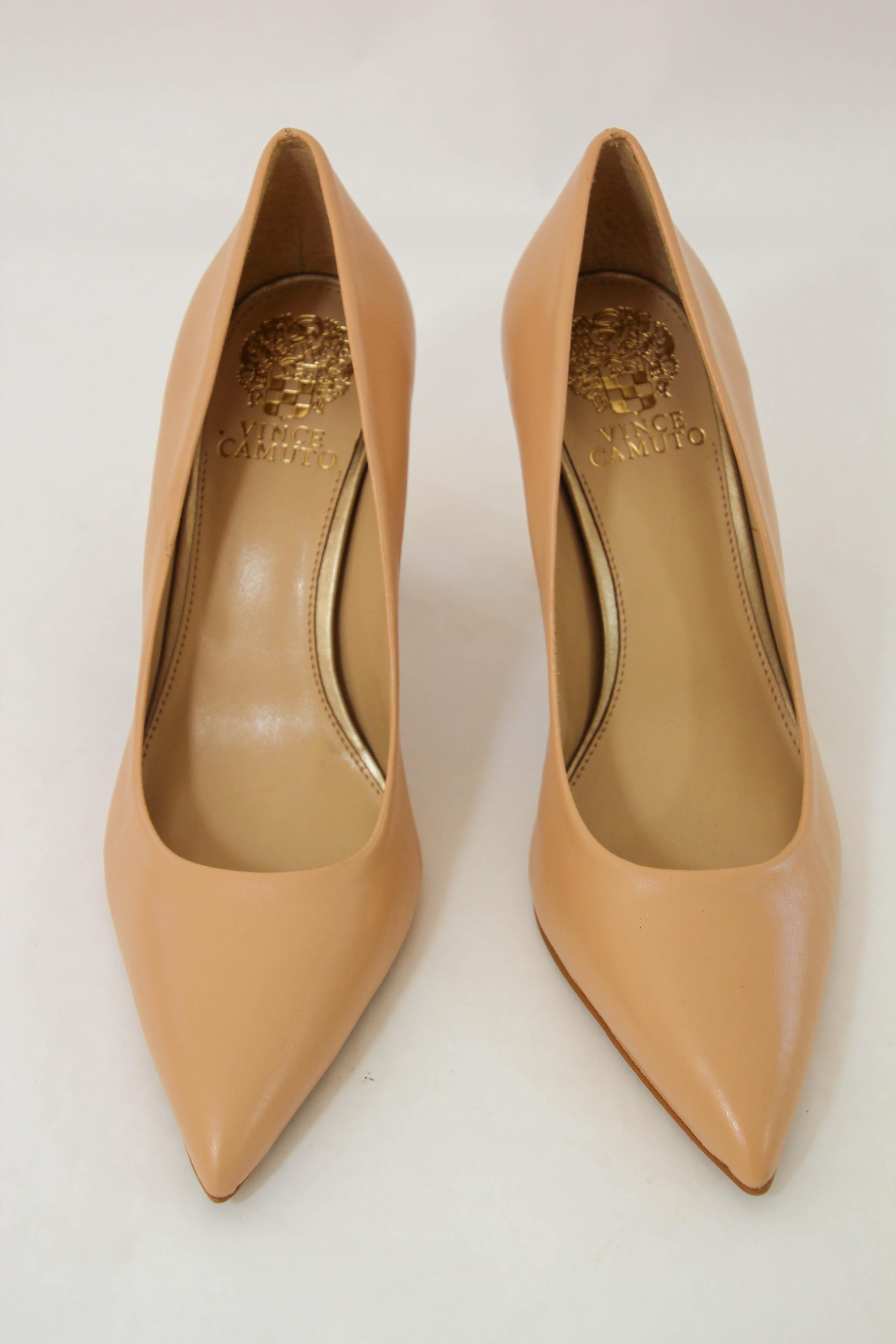 Vince Camuto Tan Leather Heel Pointed Toe Pump size 8.5  For Sale 14