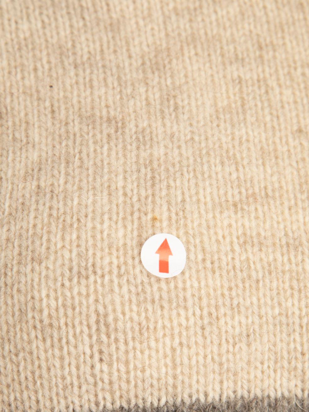 Pull en laine rayée gris et beige de Vince Taille L en vente 1