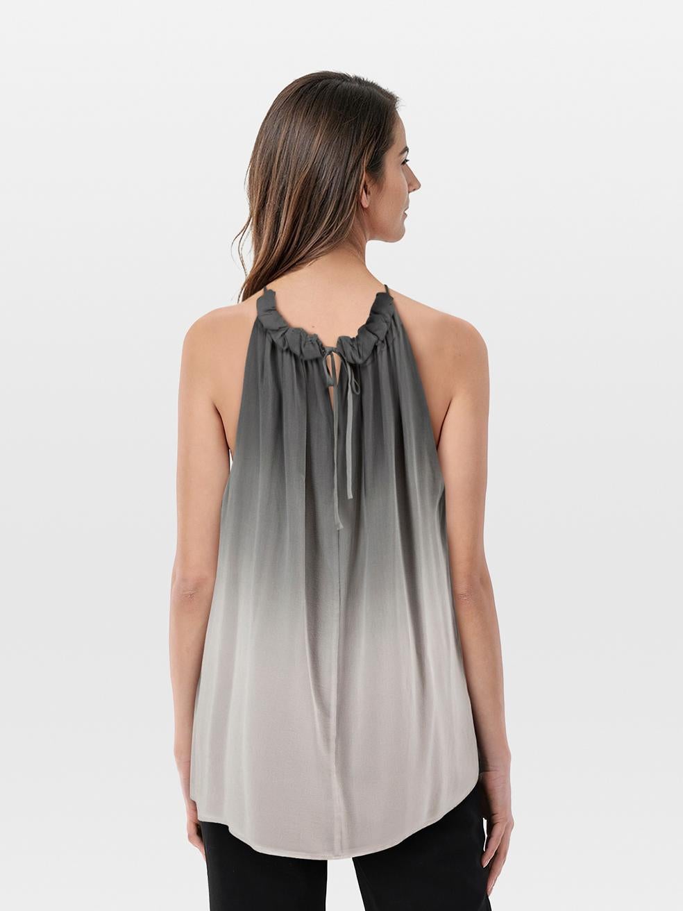 CONDITION is Very good. Minimal wear to the top is evident. Fraying on one end of the necktie. Plucks to the weave on the front and back of this used Vince designer resale item.
 
 Details
 
 
 Grey
 
 Silk
 
 Top
 
 Sleeveless
 
 Ombré colour