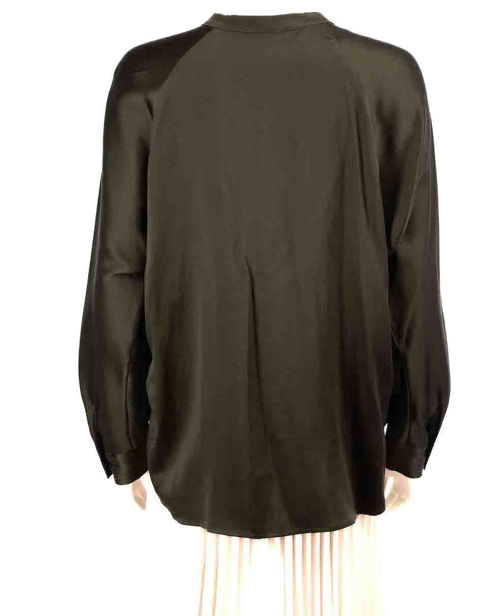 Vince Khaki Silk Long Sleeve V-Neck Blouse Size S In Good Condition For Sale In London, GB