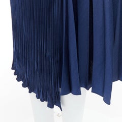VINCE navy multi plisse elastische Taille asymmetrischer Saum Midirock S