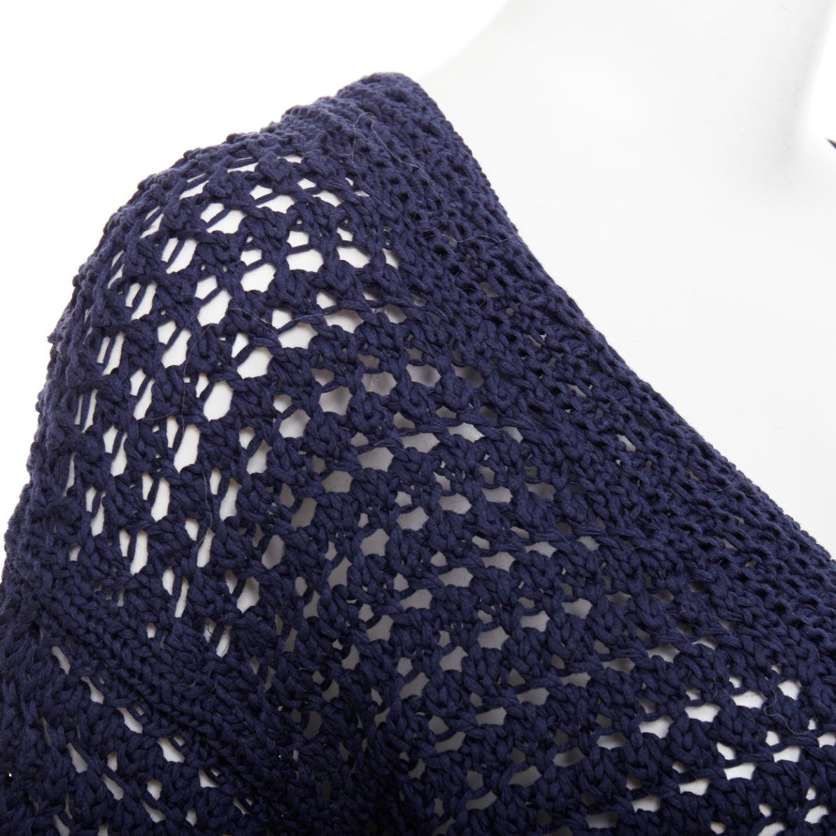Cardigan croisé en coton bio de VINCE, marine, à maille ouverte et festonnée S en vente 3