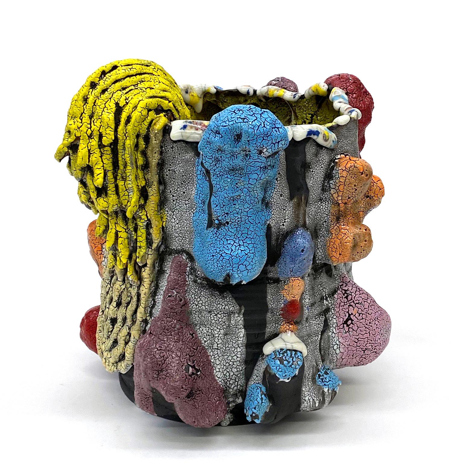 Árbol de patatas con enredaderas amarillas, Vince Palacios, 2021, Cerámica esmaltada de colores en venta 1