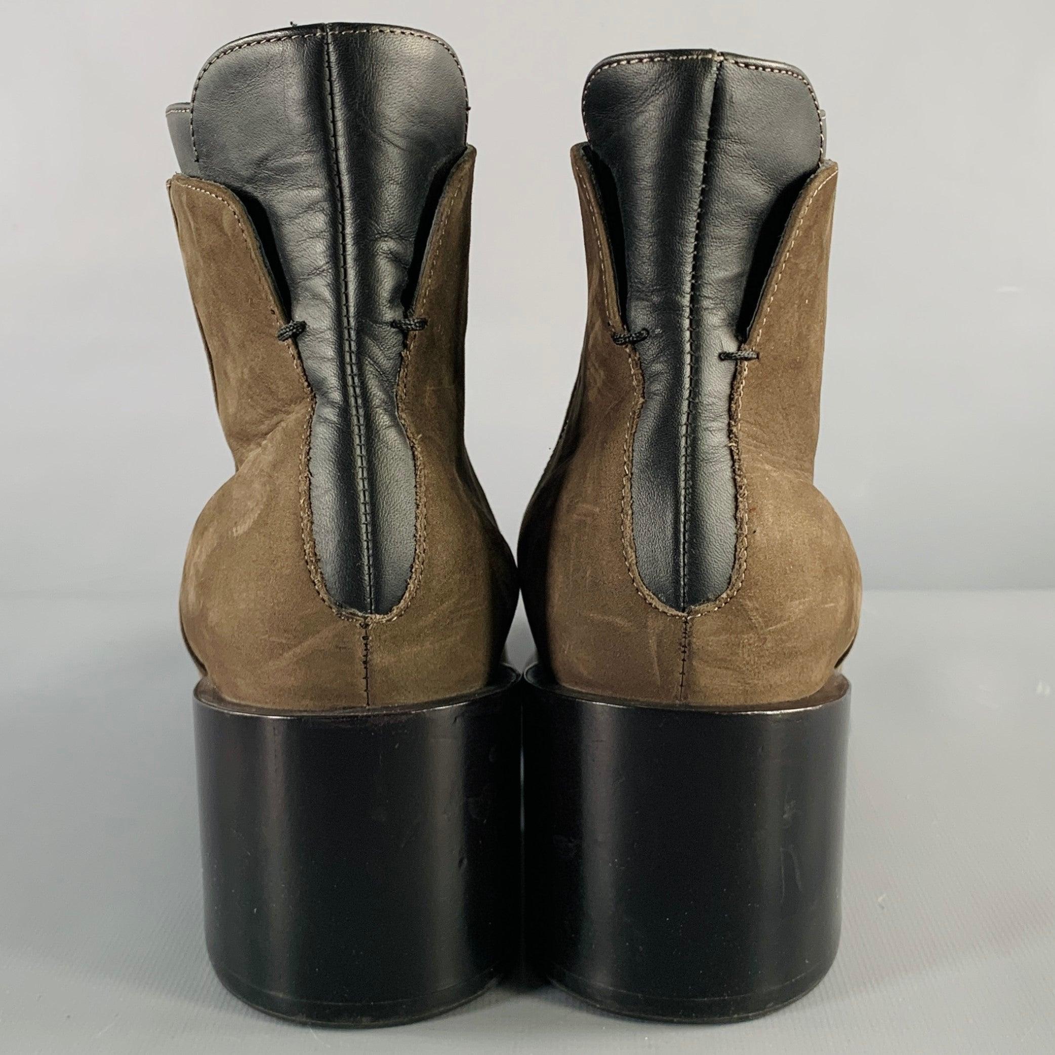 VINCE Size 7.5 Grey Brown Suede Chunky Heel Boots In Good Condition For Sale In San Francisco, CA