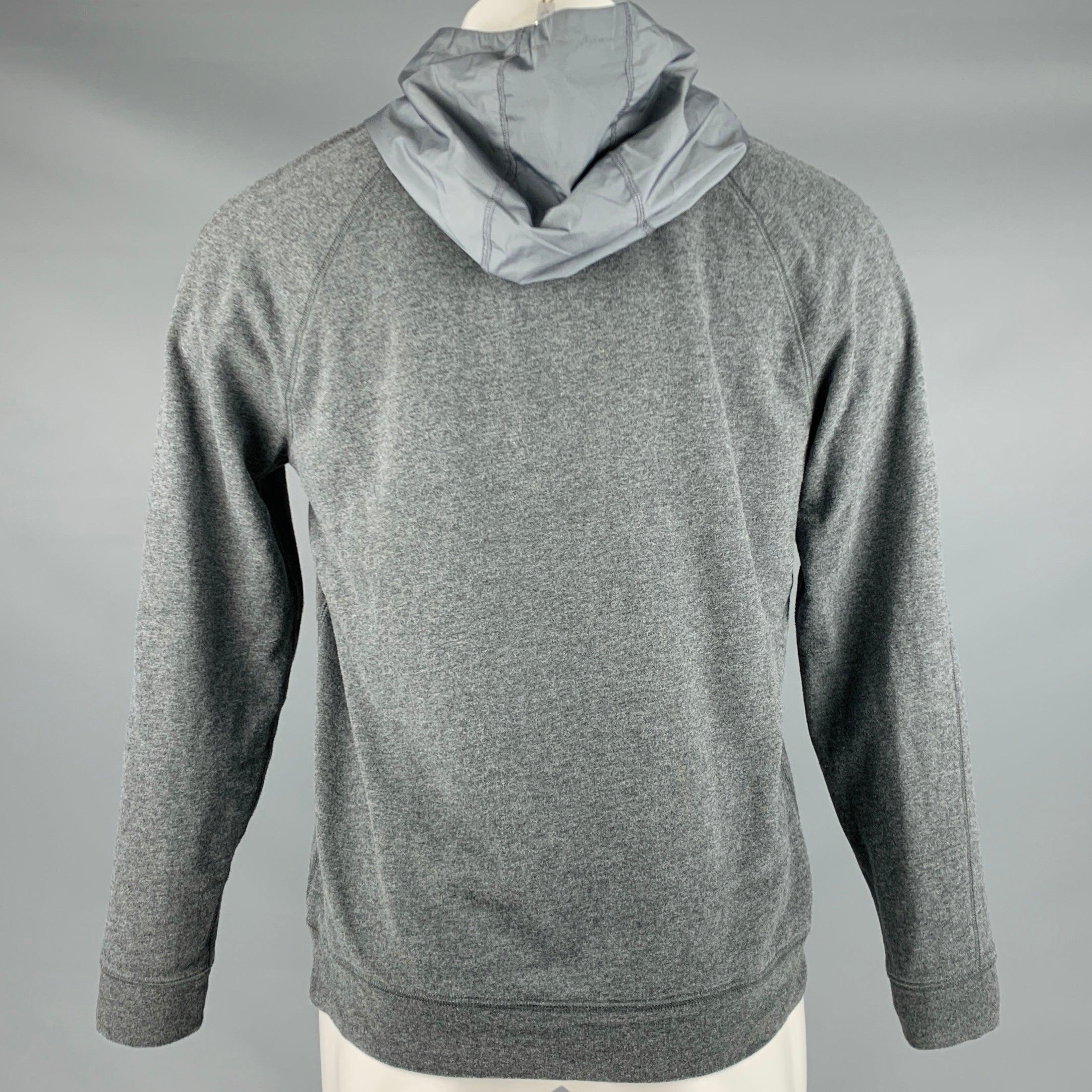 VINCE Size M Heather Grey Cotton Polyester Hoodie Sweatshirt In Good Condition For Sale In San Francisco, CA