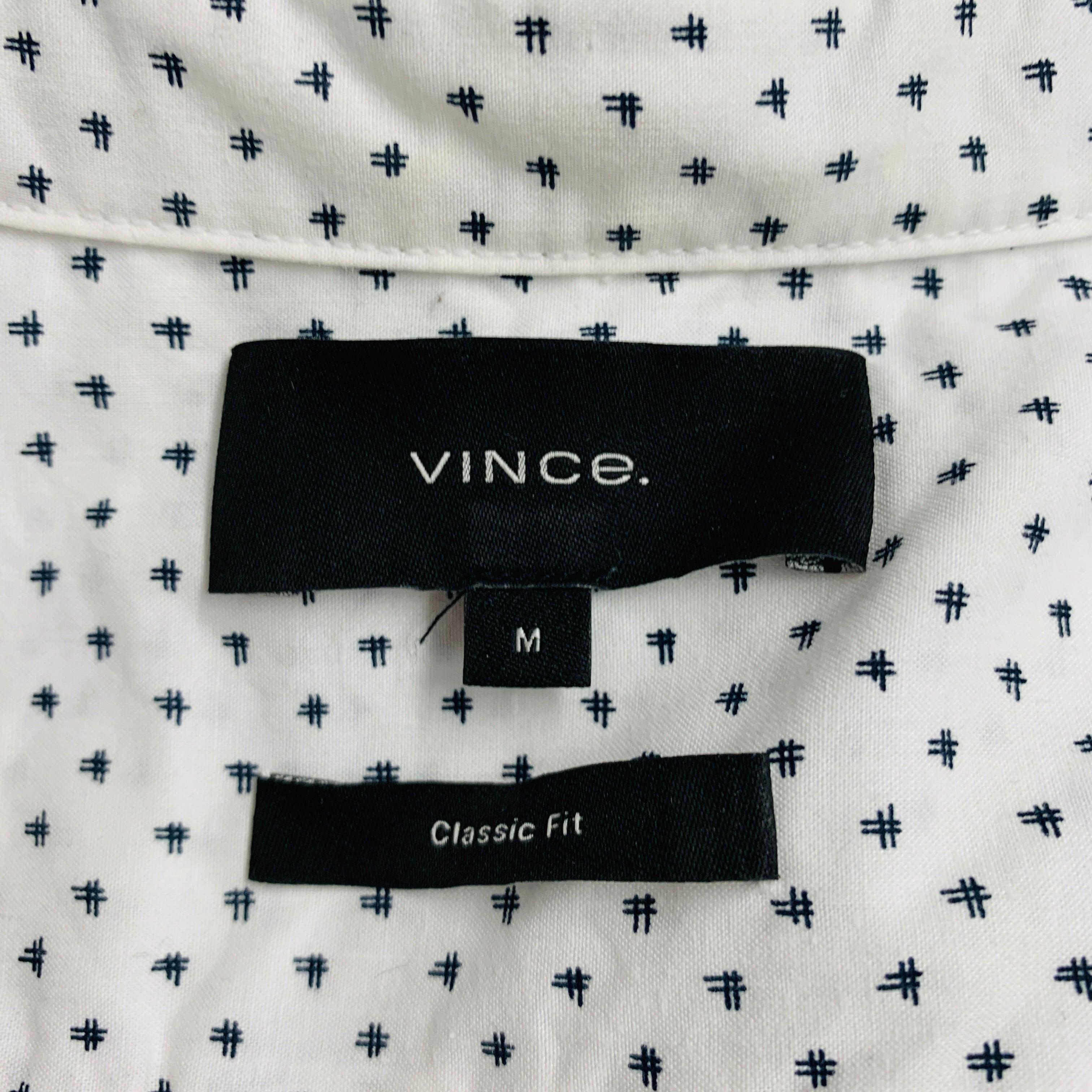 VINCE Größe M Weiß Schwarz Abstraktes Kurzarmhemd aus Baumwolle mit einer Tasche und abstraktem Lyocel / Baumwolle im Angebot 1