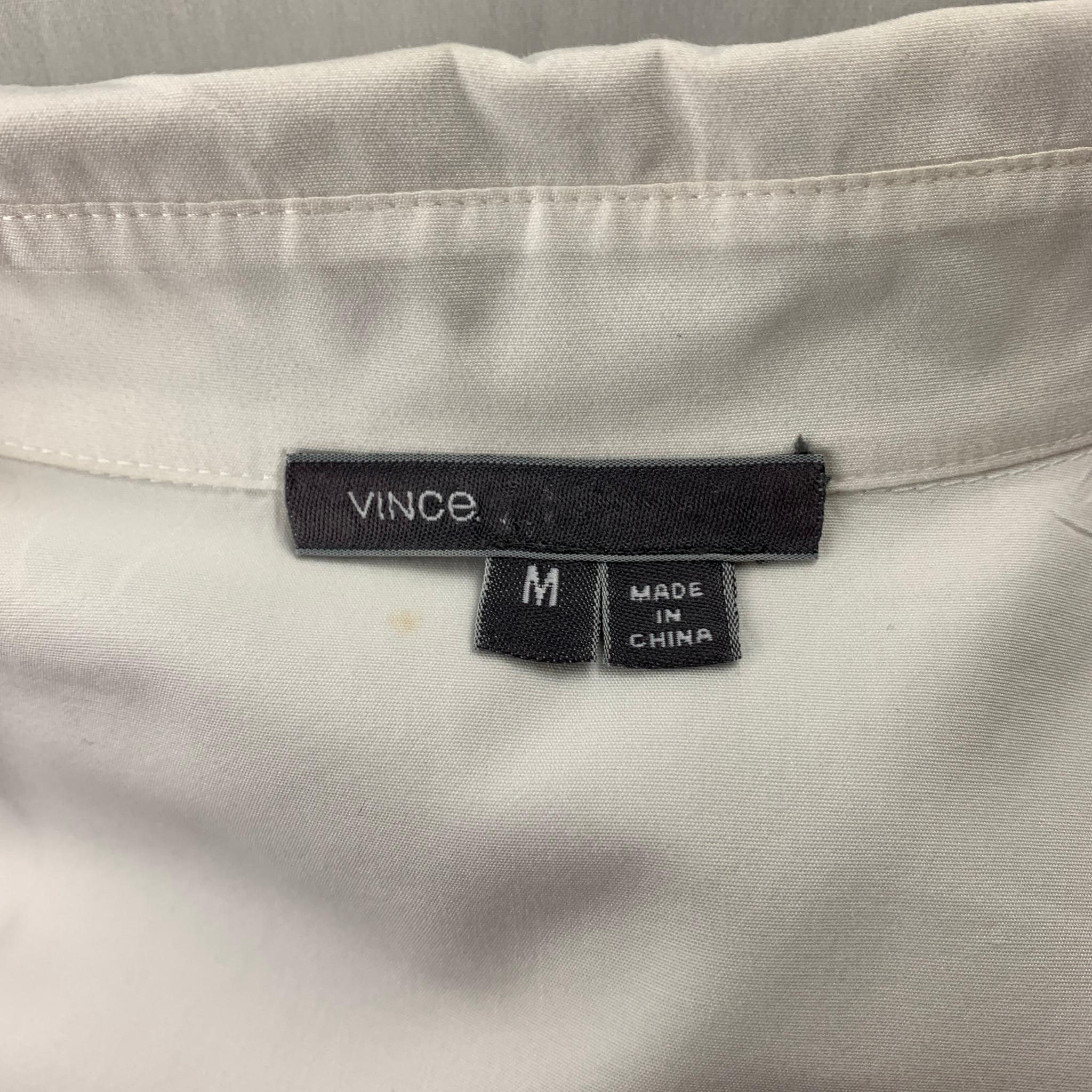 VINCE Size M White Poplin Eyelet Cotton Buttoned Blouse In Good Condition In San Francisco, CA