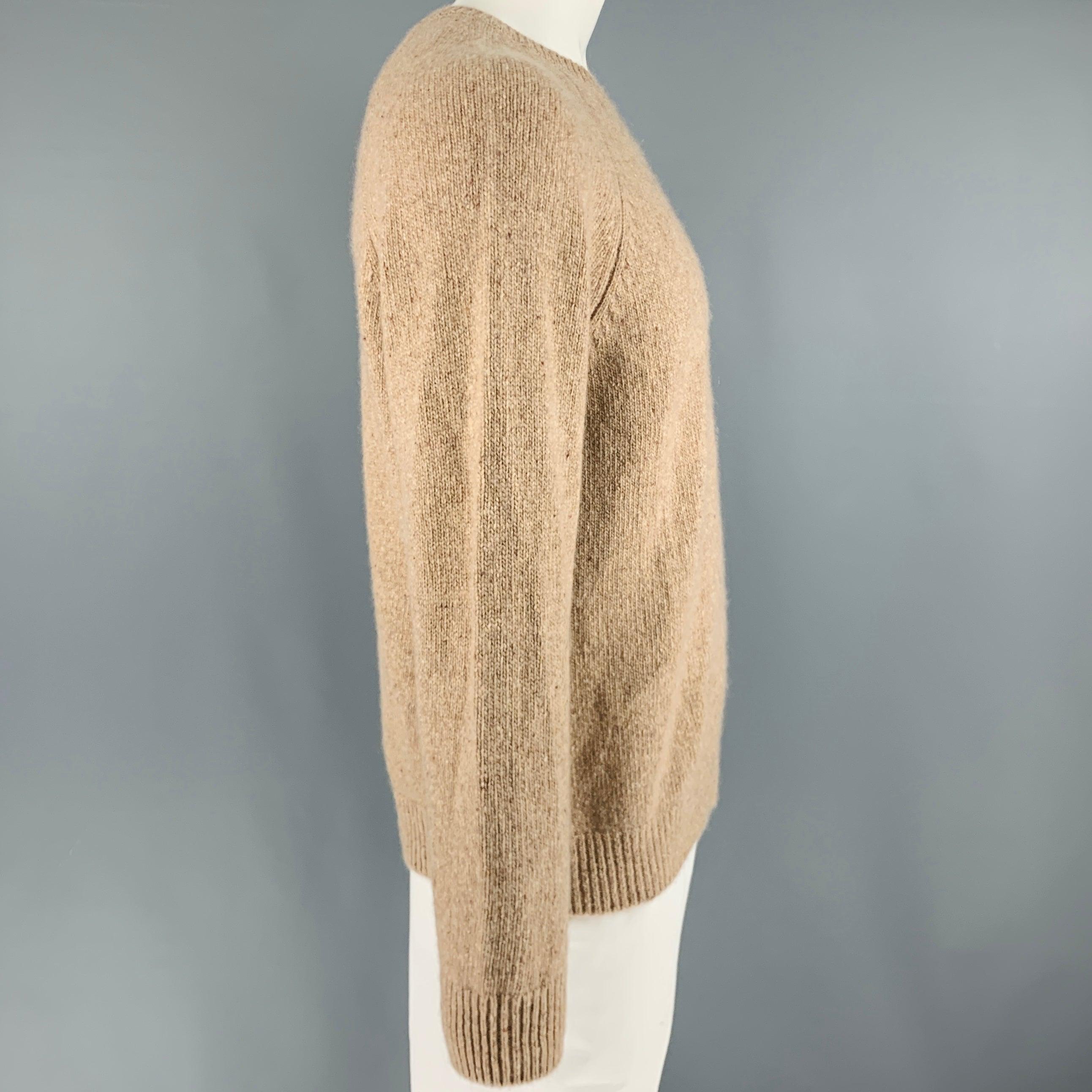 VINCE Size XL Beige Camel Knit Cashmere Crew Neck Sweater In Excellent Condition For Sale In San Francisco, CA