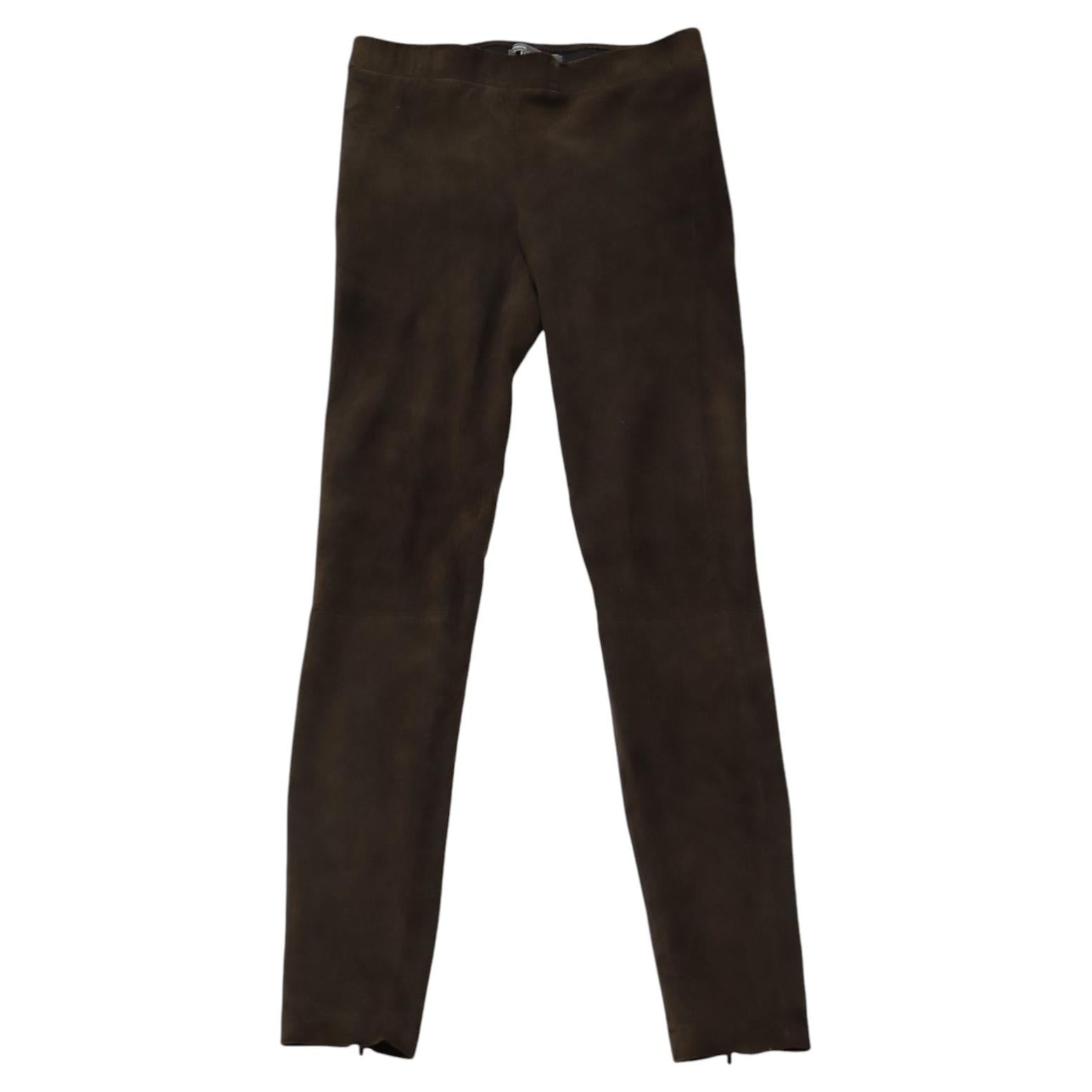 Vince-Kurze Hose mit asymmetrischem Saum aus braunem Wildleder im Angebot