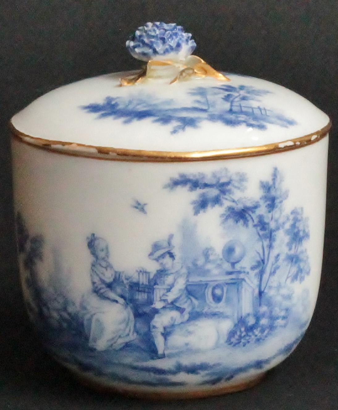 French Vincennes Sugar Bowl and Cover, Decoration in Blue Shade, circa 1752 For Sale