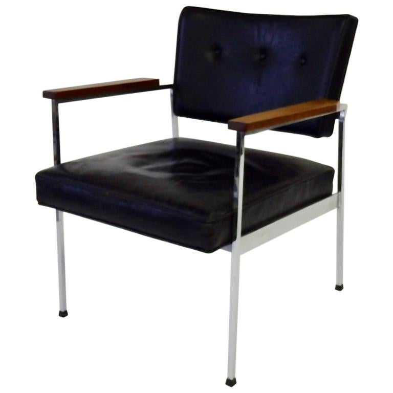 Vincent Cafiero for Knoll black leather on chrome frame chair