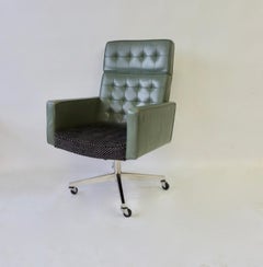 Vincent Cafiero for Knoll Leather Tilt and Swivel Executive Desk Chair