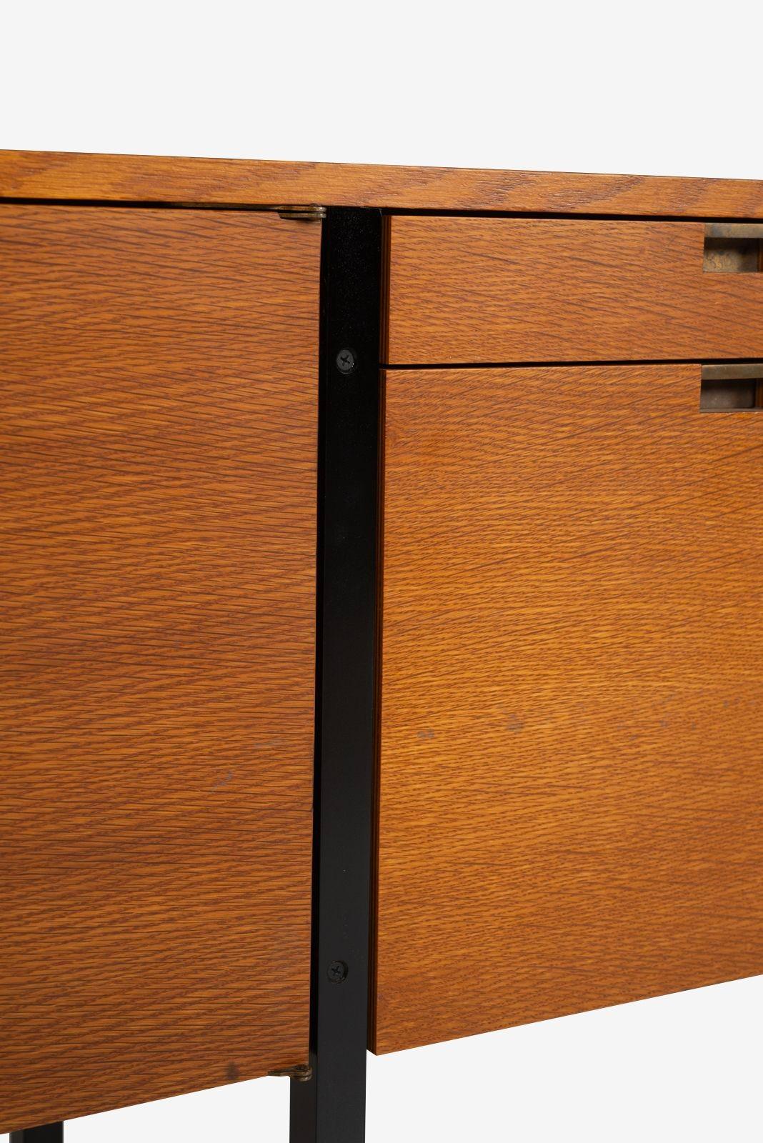 Vincent Cafiero for Knoll Planning Unit Credenza For Sale 5