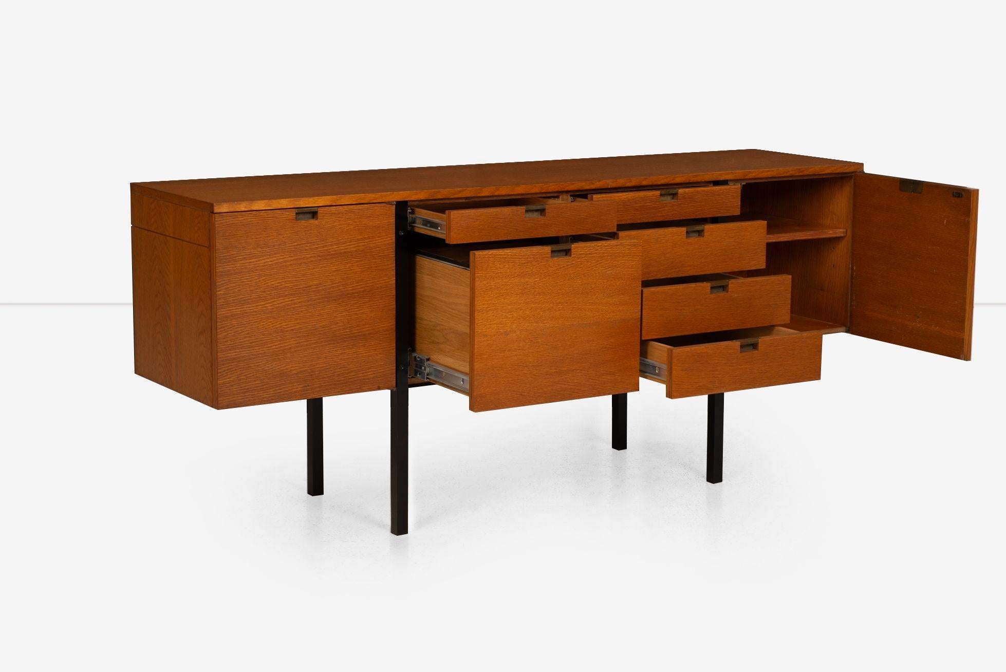 Metal Vincent Cafiero for Knoll Planning Unit Credenza For Sale