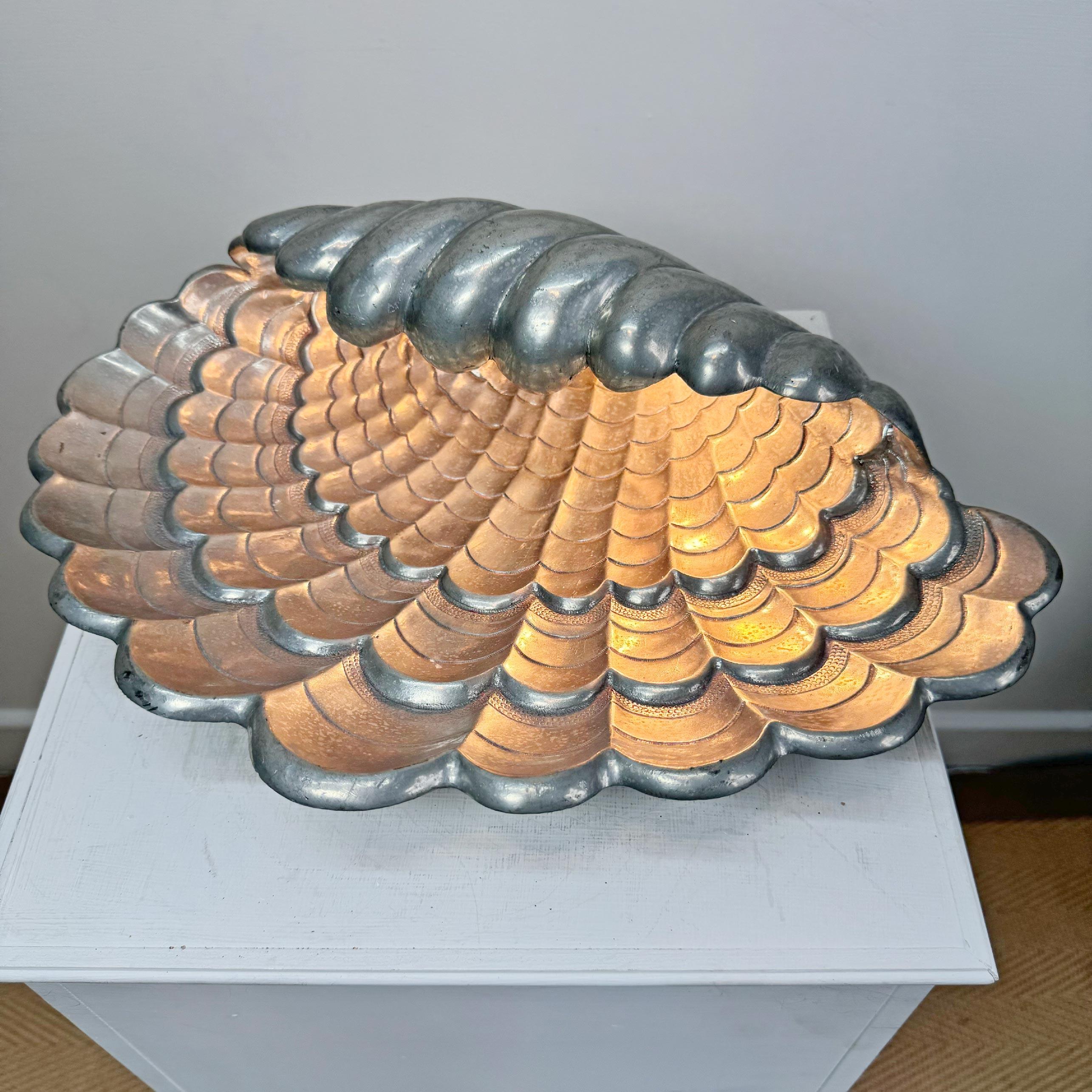 Art Déco Vincent Garnier Pewter Clam Shell Table Lamp in vendita