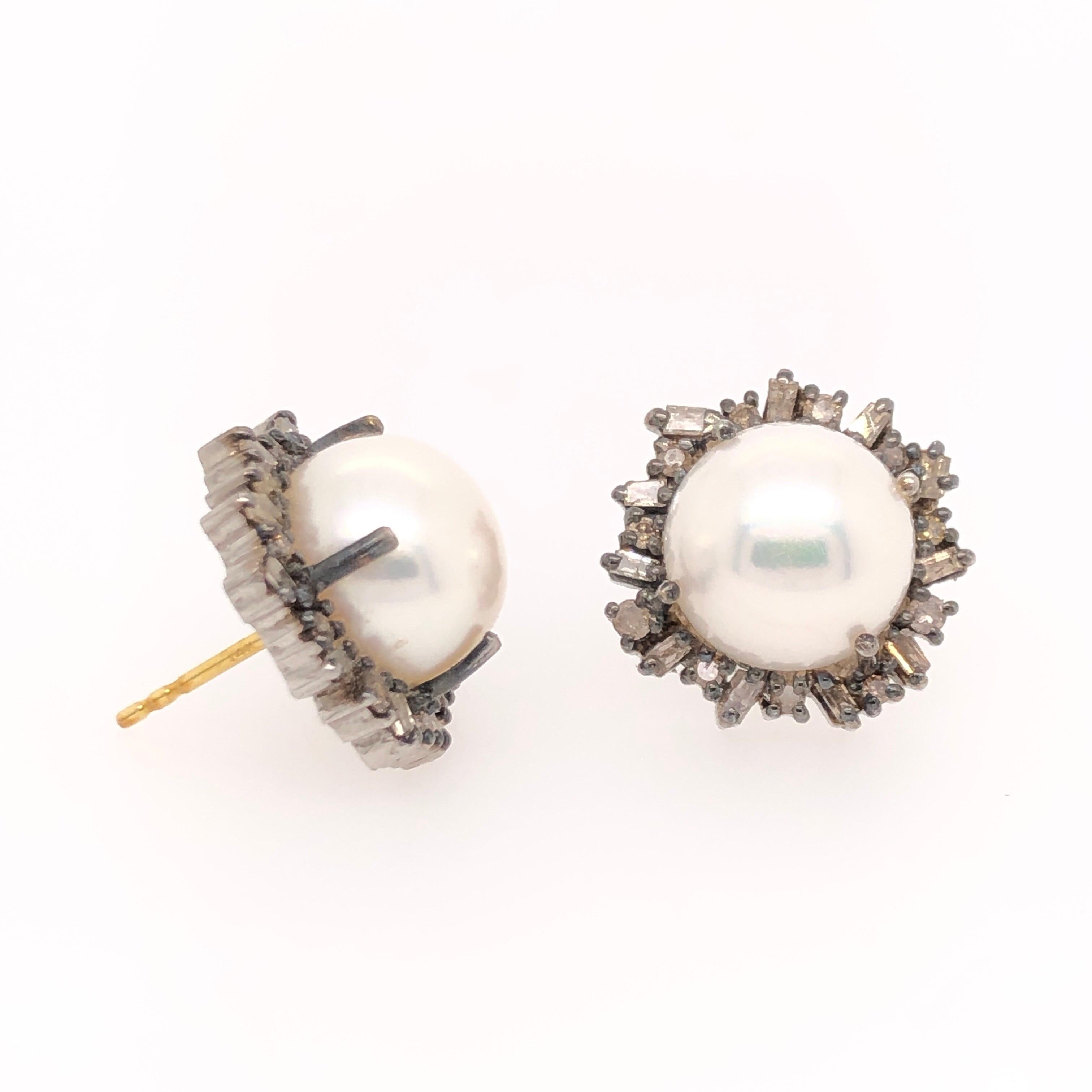 Vincent Peach's Episodic Weekender fresh water pearl and diamond earrings can easily transfer from your favorite white t-shirt and jeans to a night on the town. Fun irregular starburst design of a total of 0.62 CTS of diamonds encircle the two 10mm
