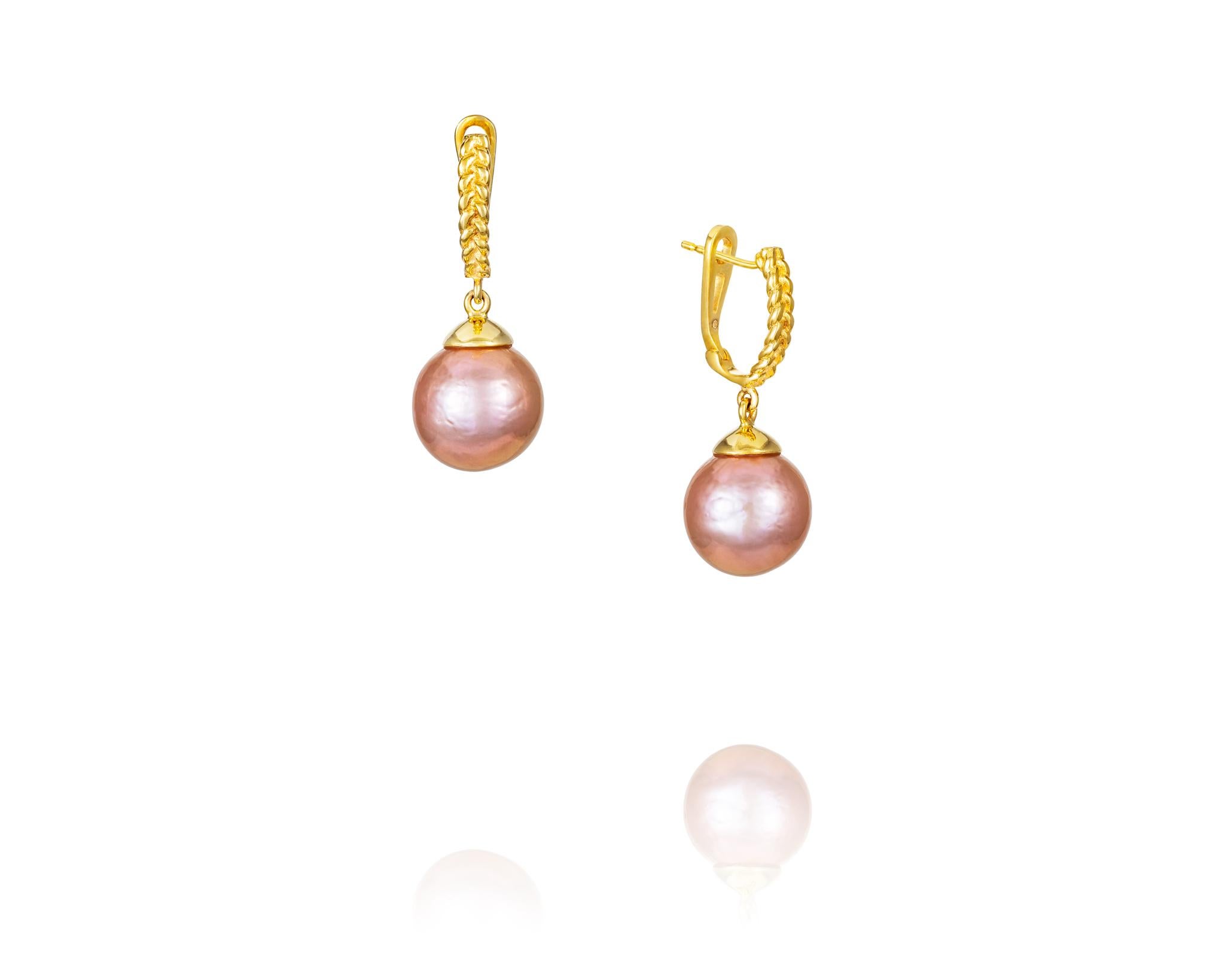 Contemporary Vincent Peach Tahitian Pearl 18kt Gold Drop Earrings For Sale