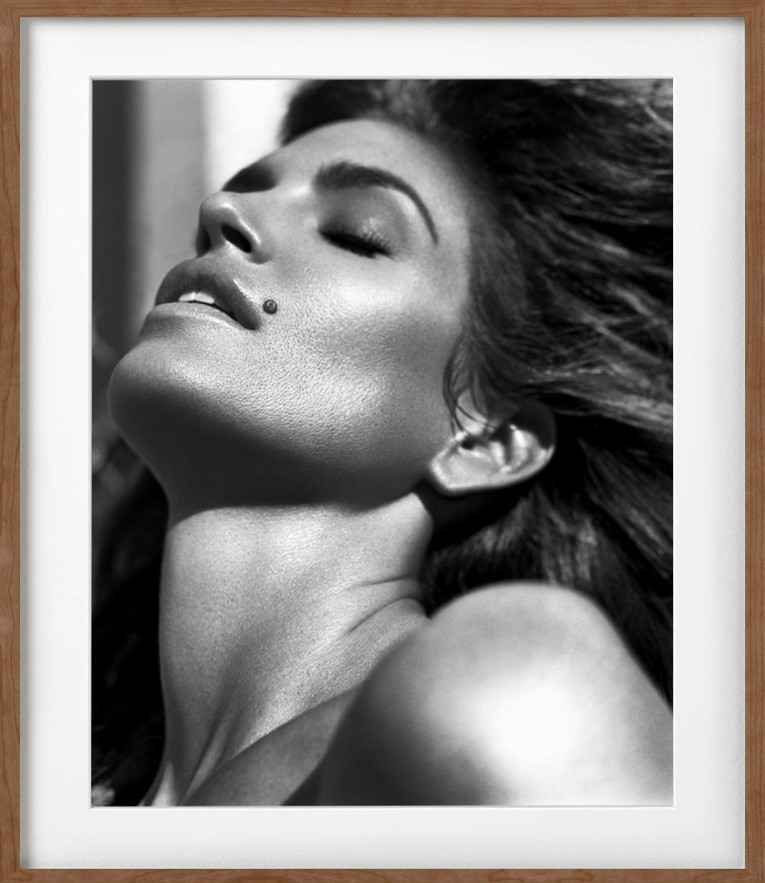 Cindy Crawford - black-and-white sensual portrait of the supermodel leaning back - Black Black and White Photograph by Vincent Peters