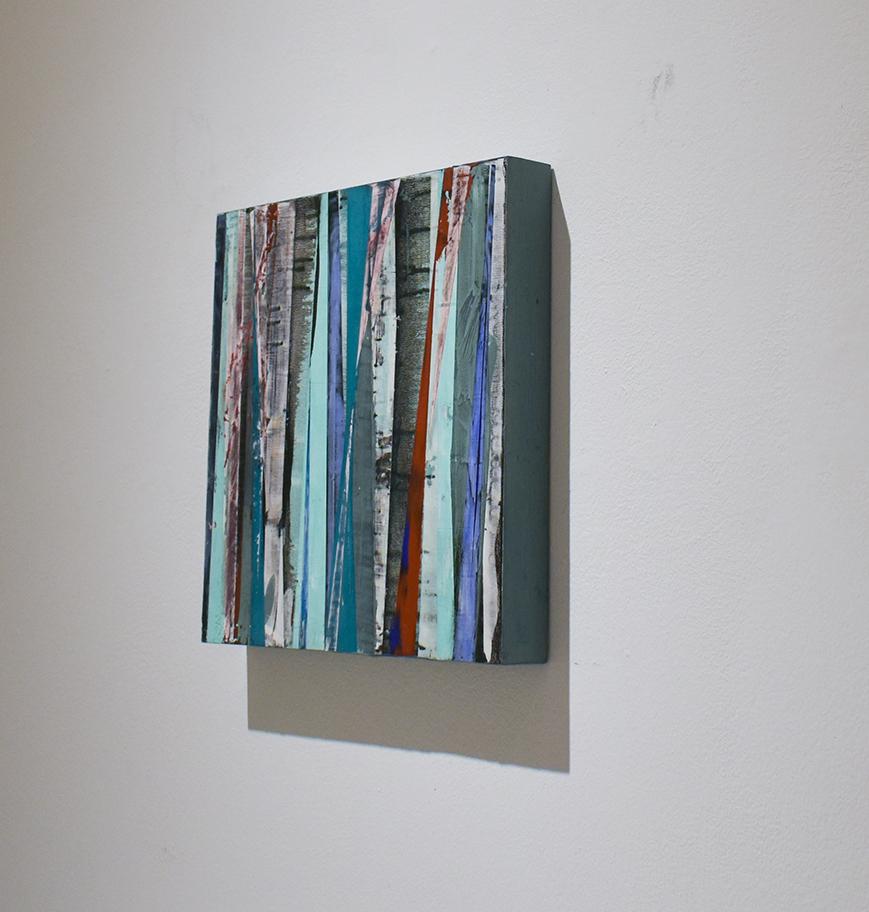 Big Little 117 (Quadro geometrico astratto a strisce nei toni del blu e del rosso)  da Vincent Pomilio
Colorato dipinto astratto su pannello realizzato con tecnica mista nei toni del blu e del bordeaux 
acrilico, gesso pigmentato, cera d'api e