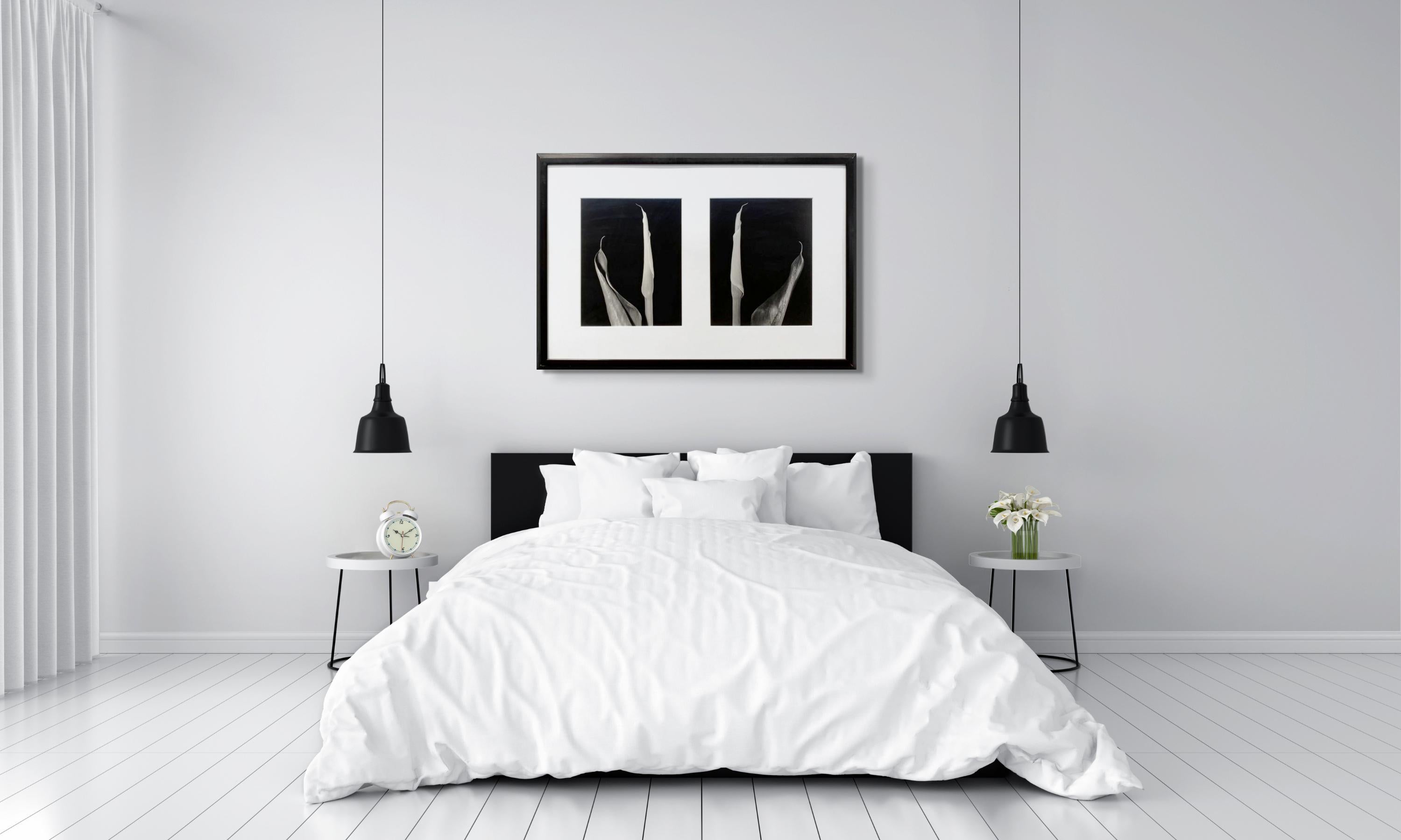 Diptyque Calla - Noir Black and White Photograph par Vincent Vallarino