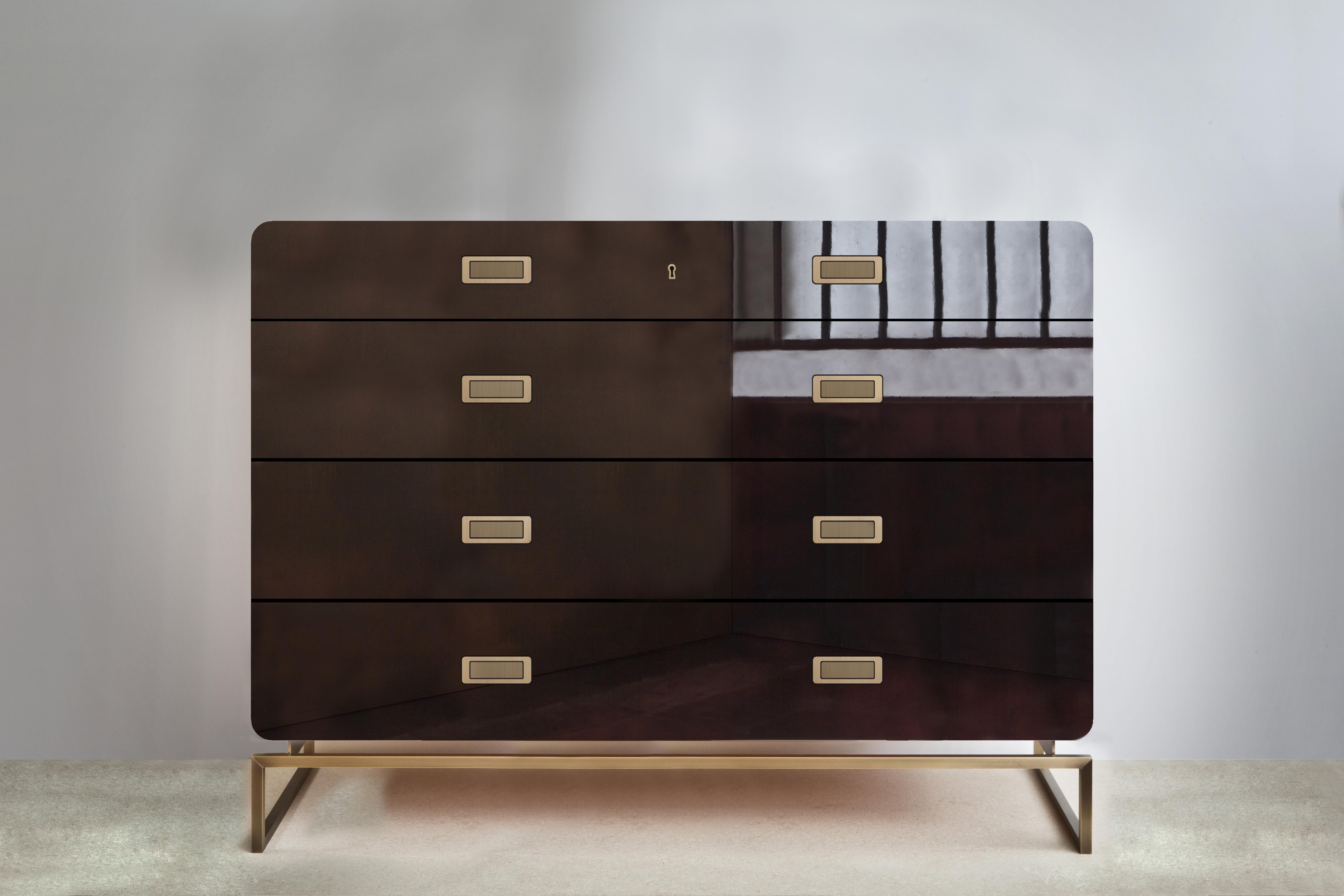 Vincenza Oxblood Glossy Lacquer And Light Bronze Metal Cabinet by Casa Casati 
Dimensions: D 50 x W 120 x H 90 cm. 
Materials: Lacquer, MDF, brass, and metal.

Available in different materials and size options. Please contact us.

A set made up of a