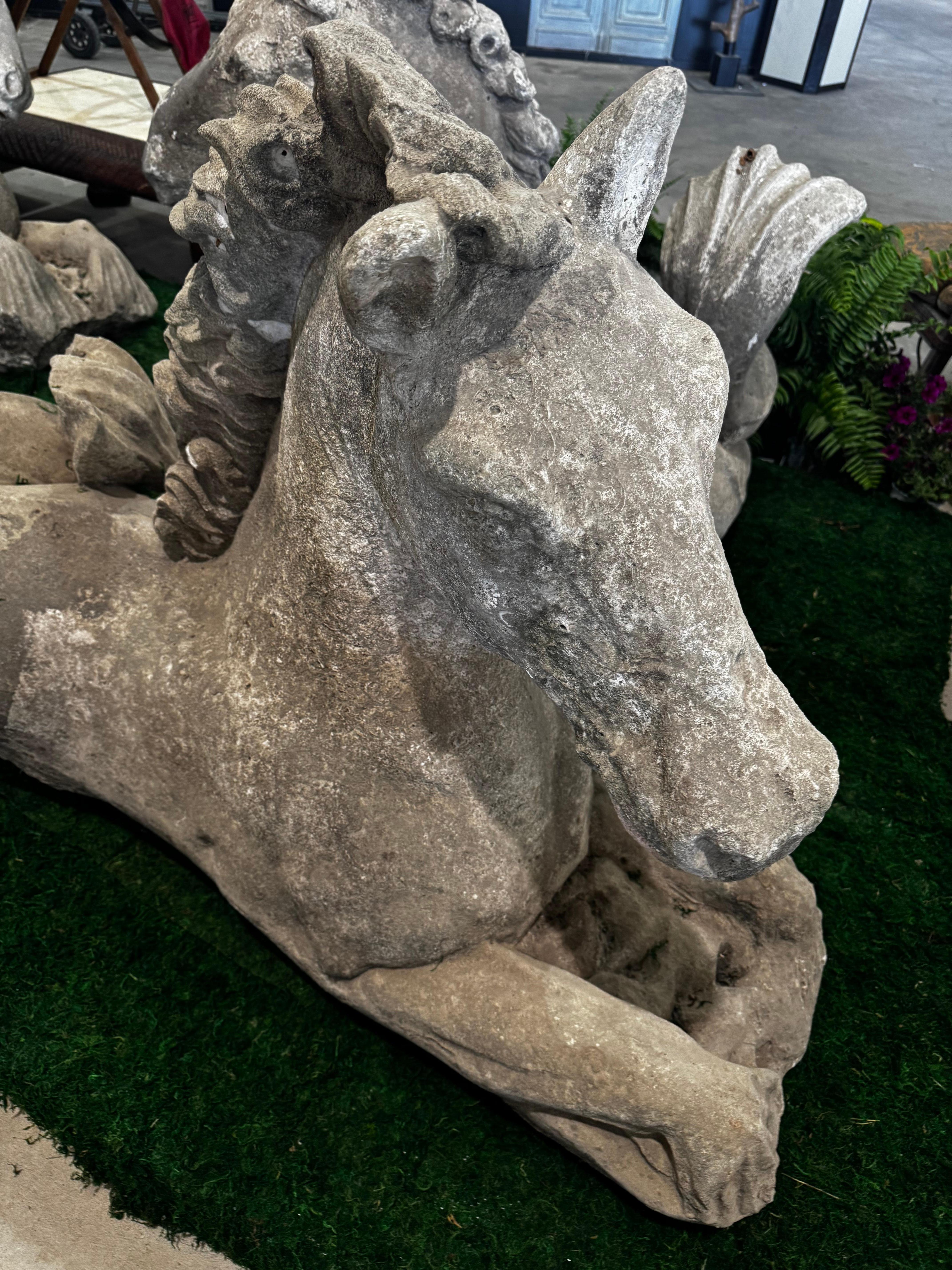 Autre A Stone Stone Hippocampi en vente