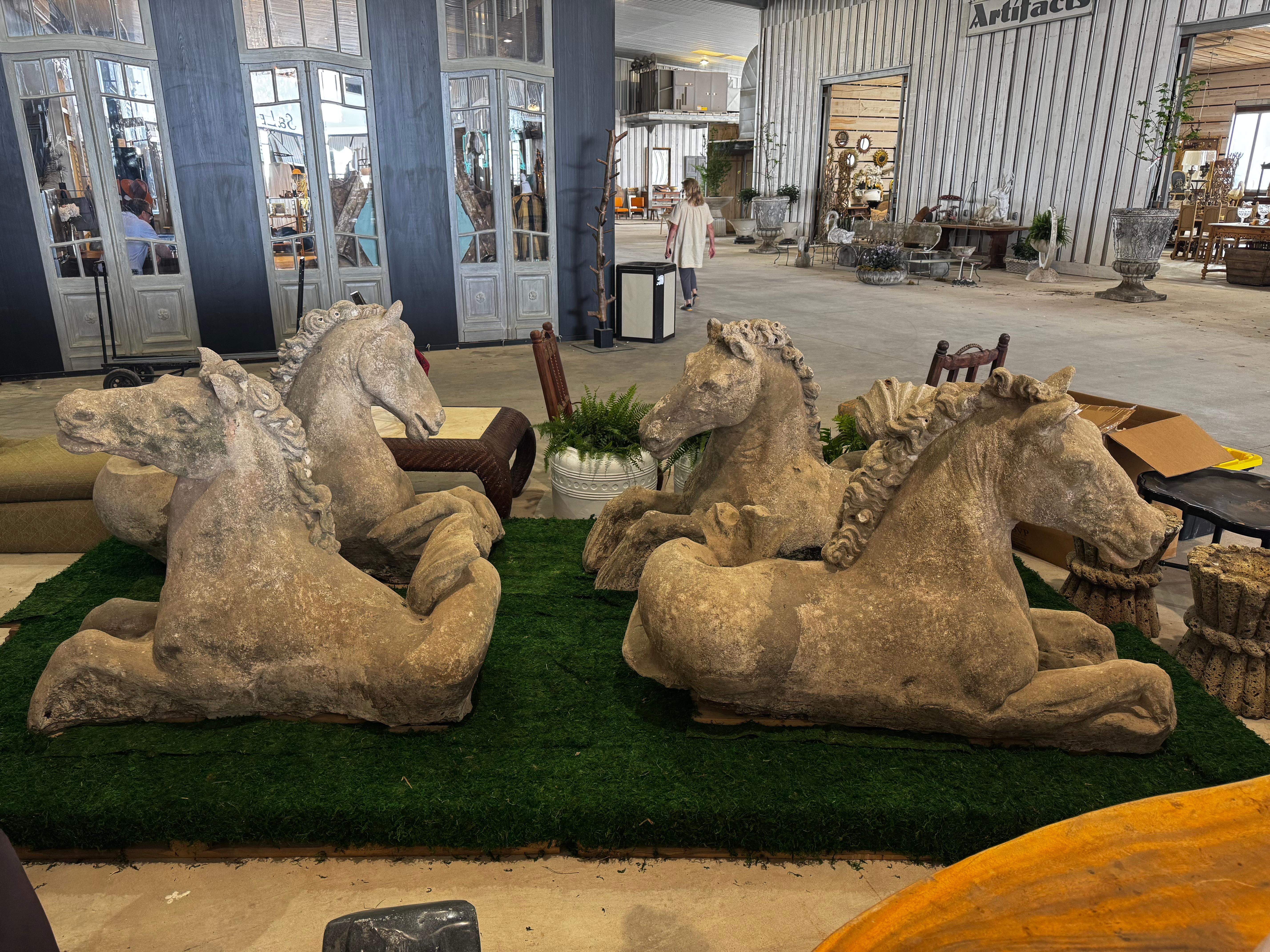 Pierre A Stone Stone Hippocampi en vente