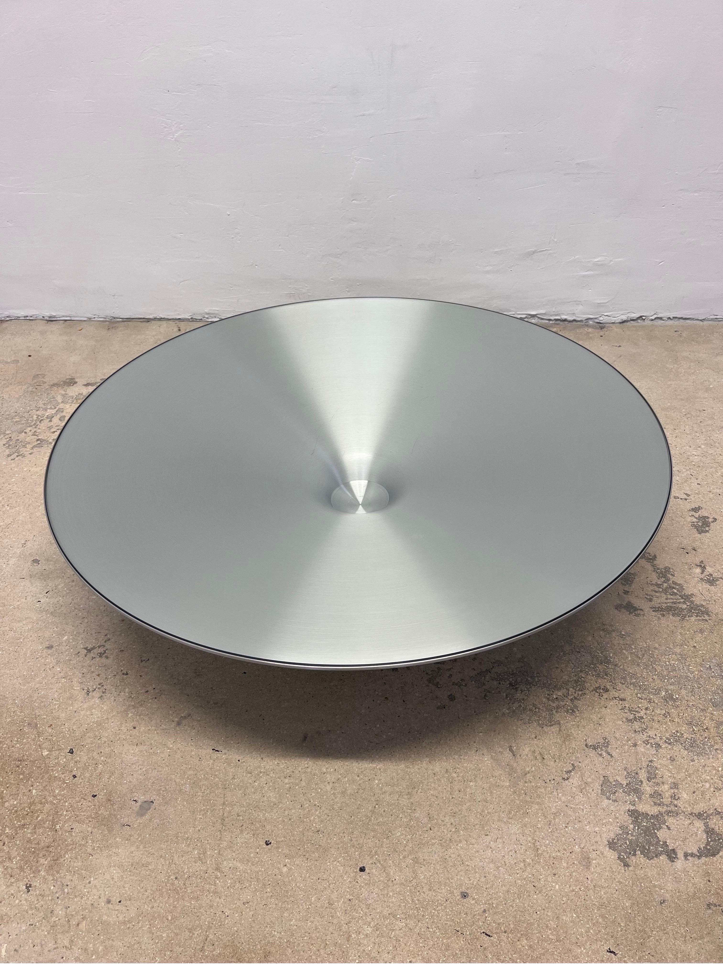 coffee table roche bobois