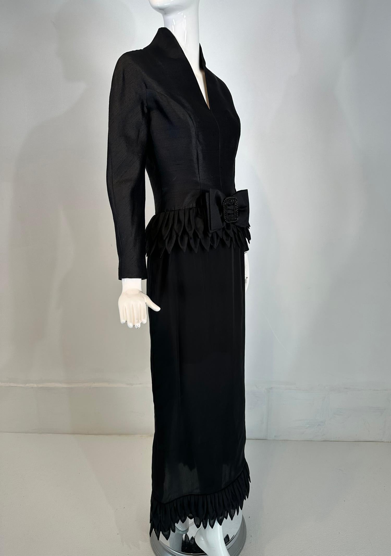 Vinchi Demi Couture Black Silk Hand Rolled Petal Evening Dress 1960s Hong Kong For Sale 7