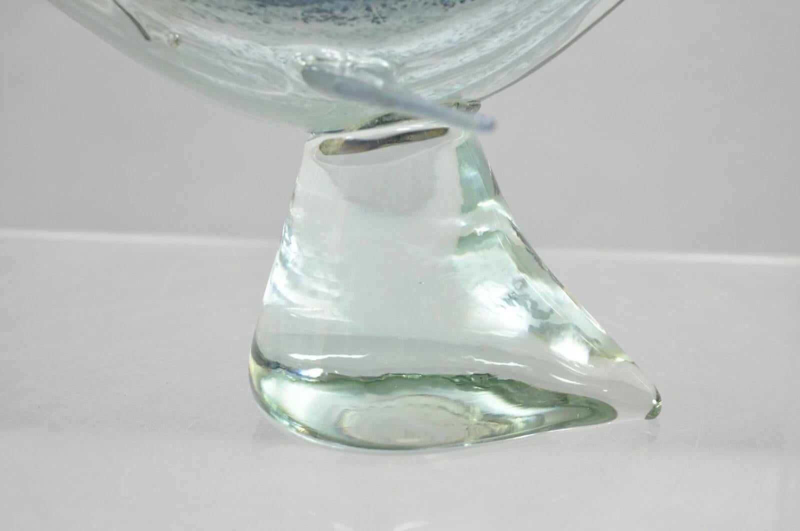 Verre Vinci by Dynasty Glass Sculpture moderne de baleine à bosse de 12 po en vente