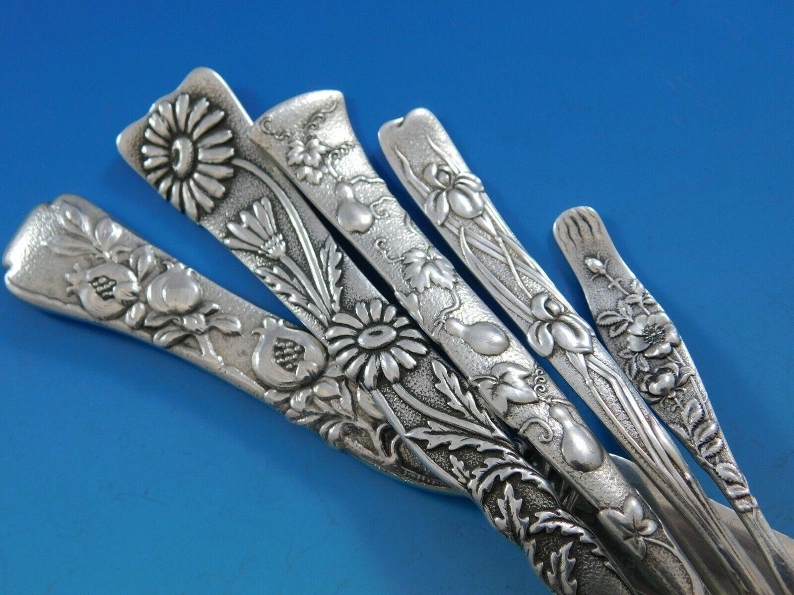 Vine by Tiffany & Co. Sterling Silver Flatware Set Service 109 Pieces with Chest In Excellent Condition In Big Bend, WI