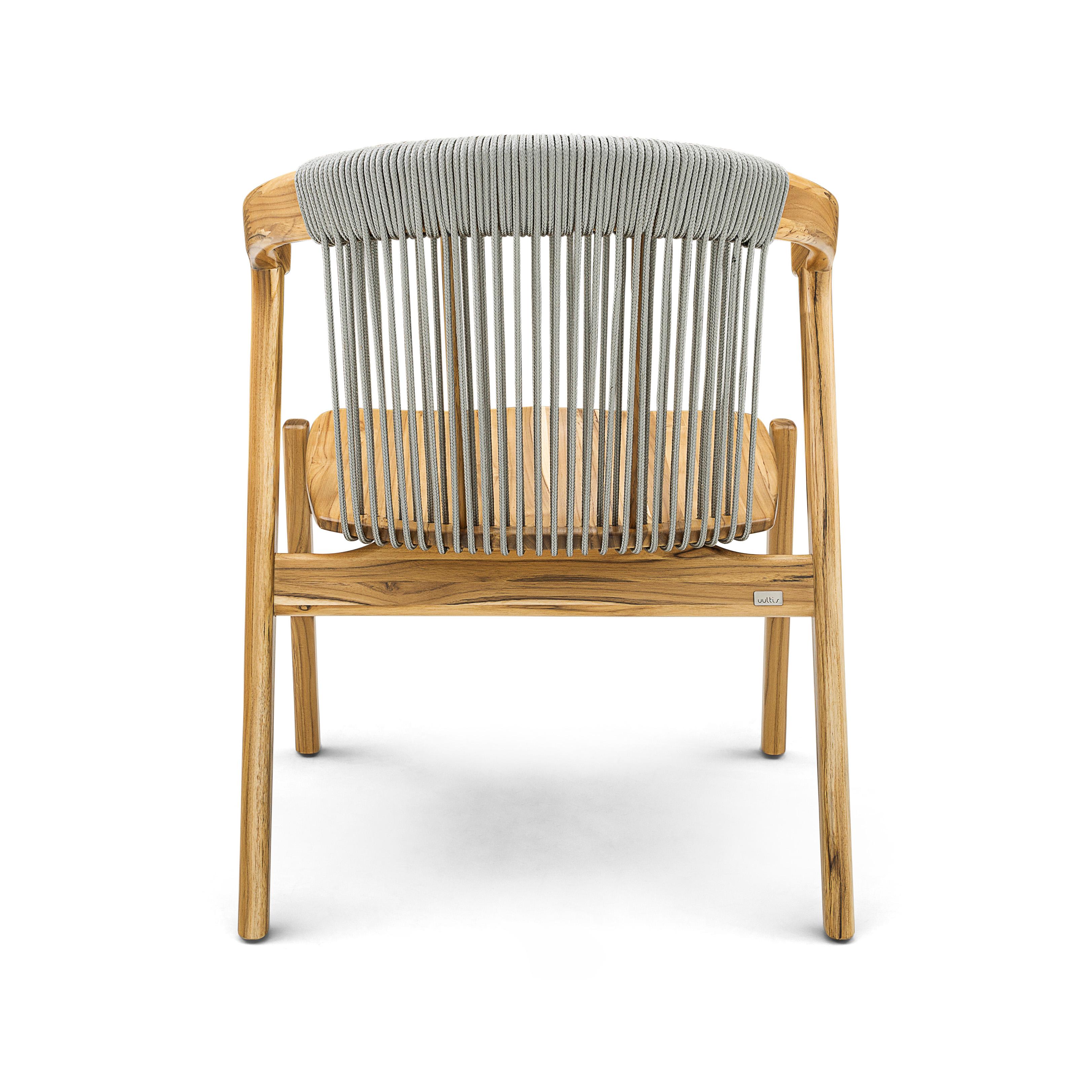 Scandinave moderne Chaise de salle à manger d'extérieur Vine en Wood Wood avec A Silver en vente