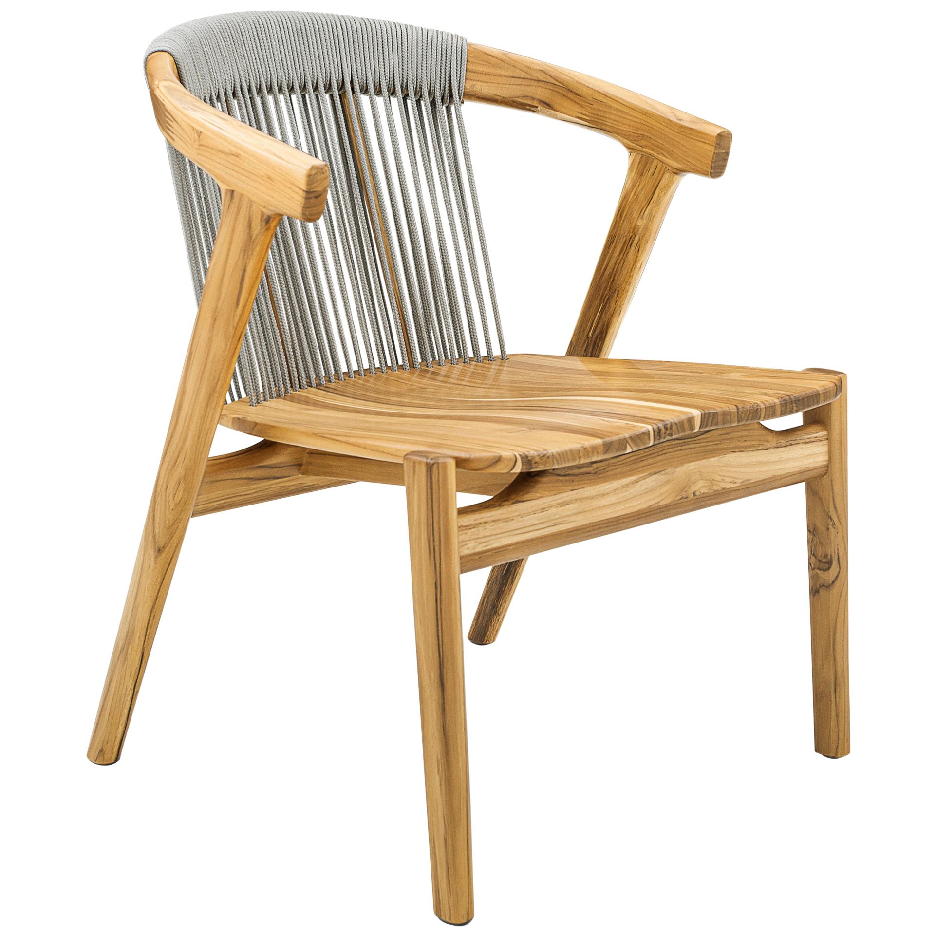 Chaise de salle à manger d'extérieur en teck avec dossier en corde argentée, collection Vine