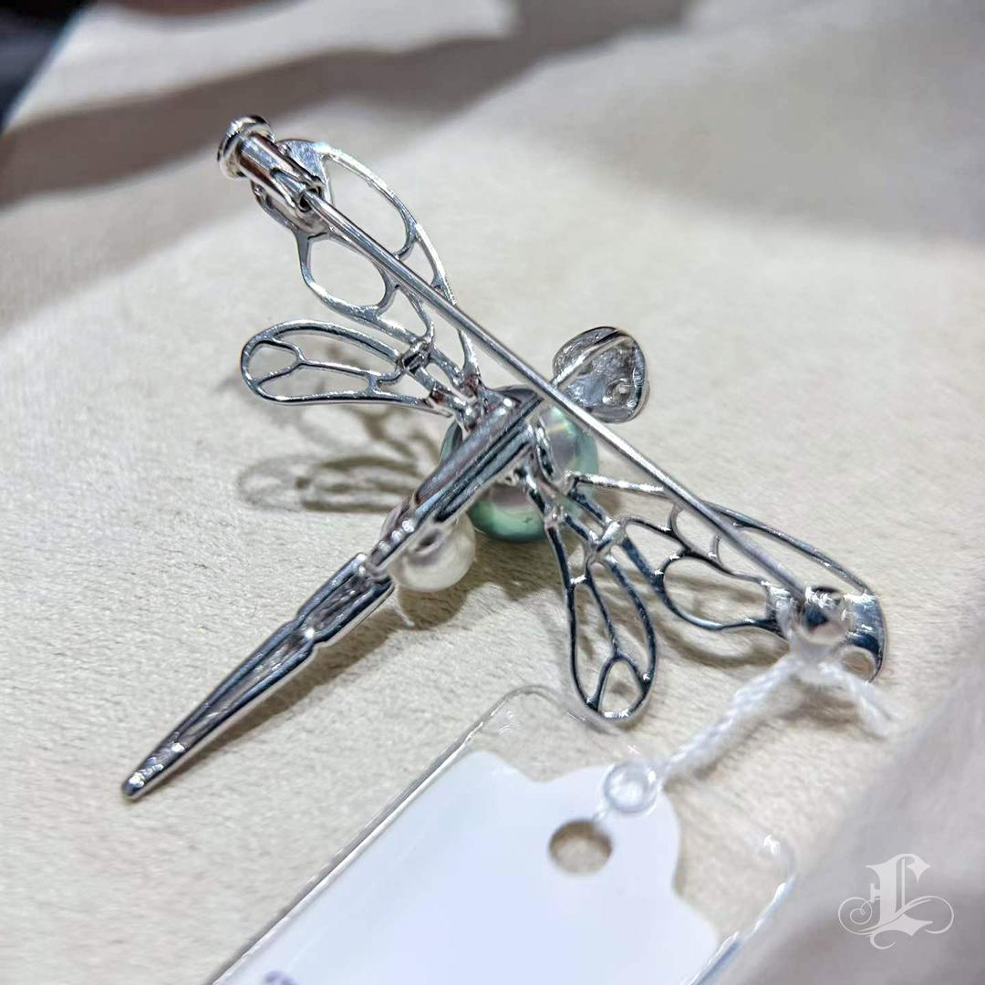 【Vine Symphony】Tahitian & Akoya Pearl Dragonfly Brooch-Pendant For Sale 2