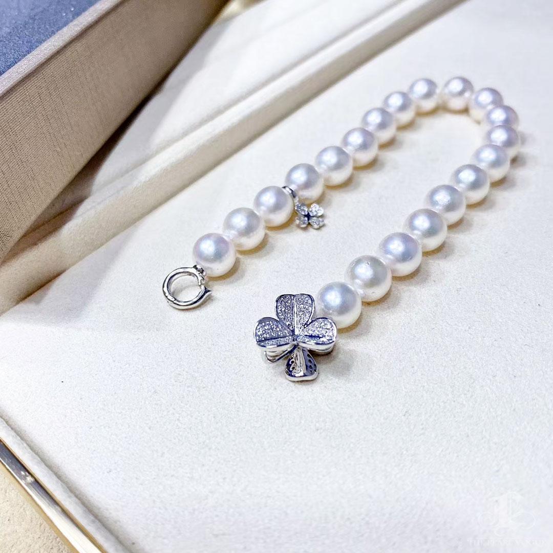 Uncut 【Vine Symphony】Akoya Pearl Clover Diamond Bracelet For Sale