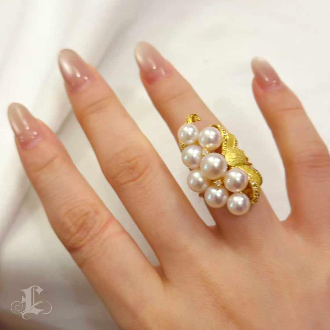 【Vine Symphony】Anillo de perlas Akoya y lazo de diamantes en oro de 18 quilates Sin cortar en venta