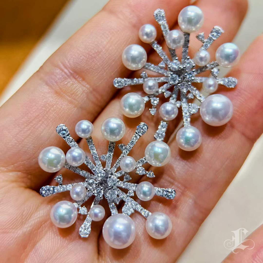 Orecchini con diamanti a forma di fiocco di neve di Aurora Akoya in vendita 5