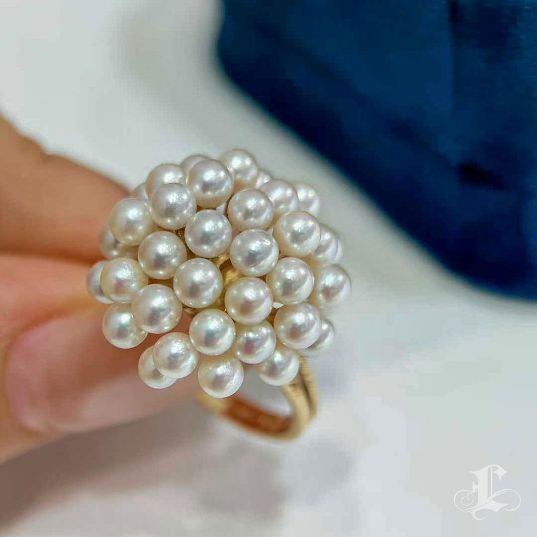 Women's 【Vine Symphony】Aurora Baby Akoya Pearl Bouquet Ring in 14k Gold For Sale